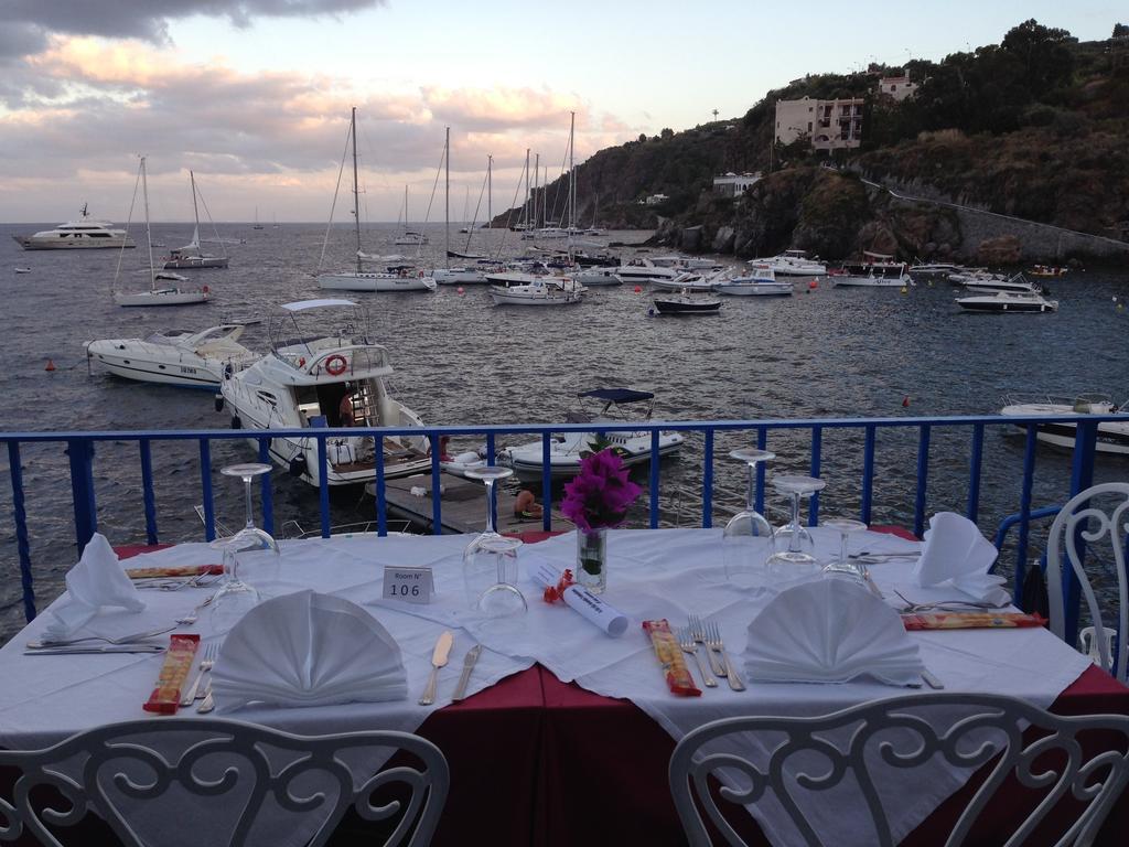 Rocce Azzurre Hotel 3*