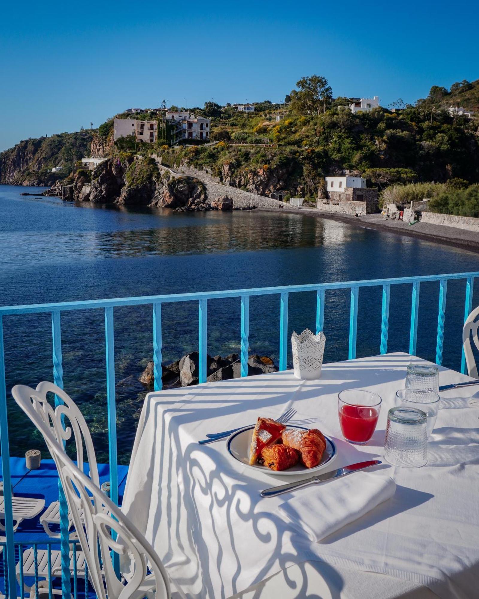 Rocce Azzurre Hotel Lípara