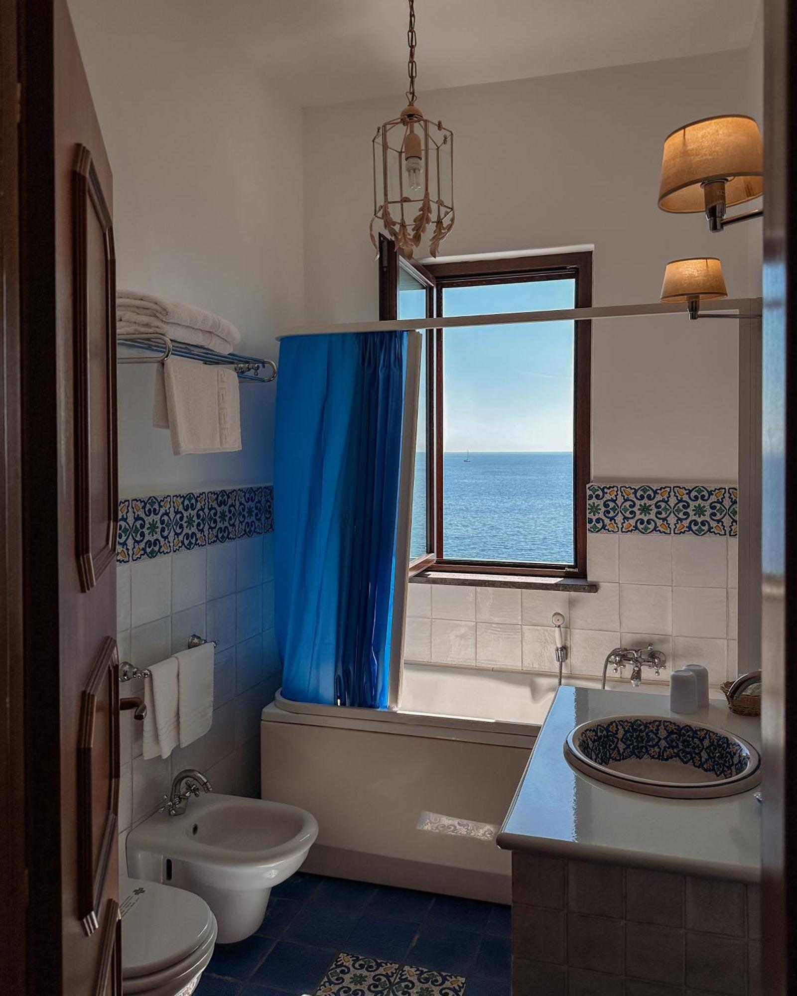 Hotel Rocce Azzurre Lípara
