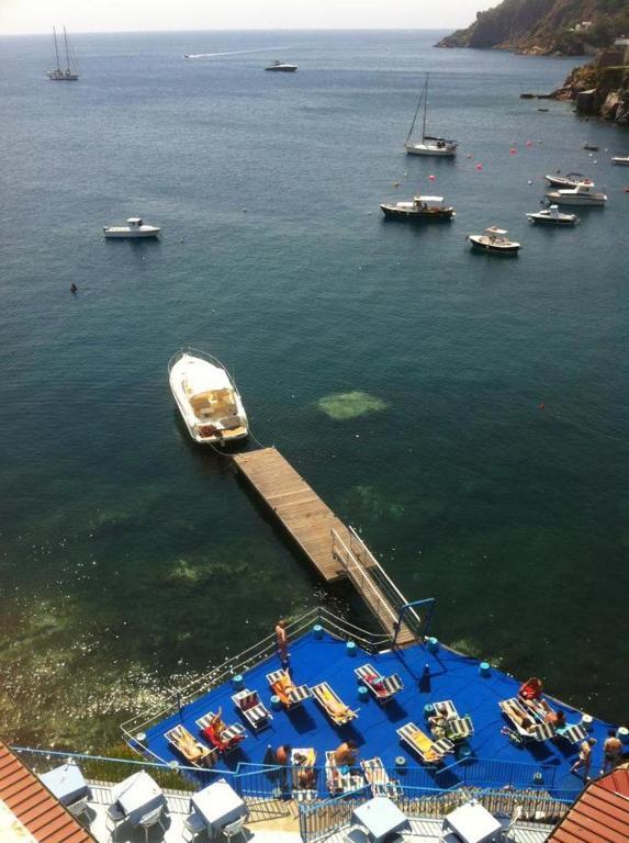 Rocce Azzurre Hotel 3*