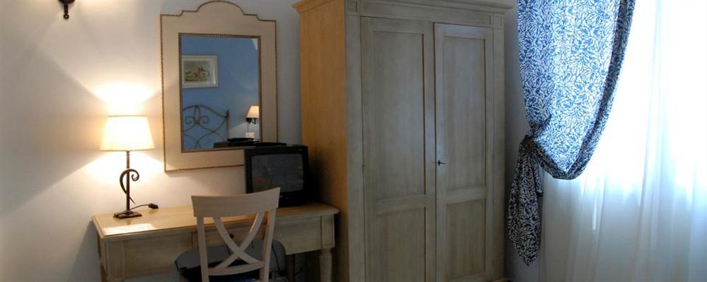 Hotel Rocce Azzurre 3*