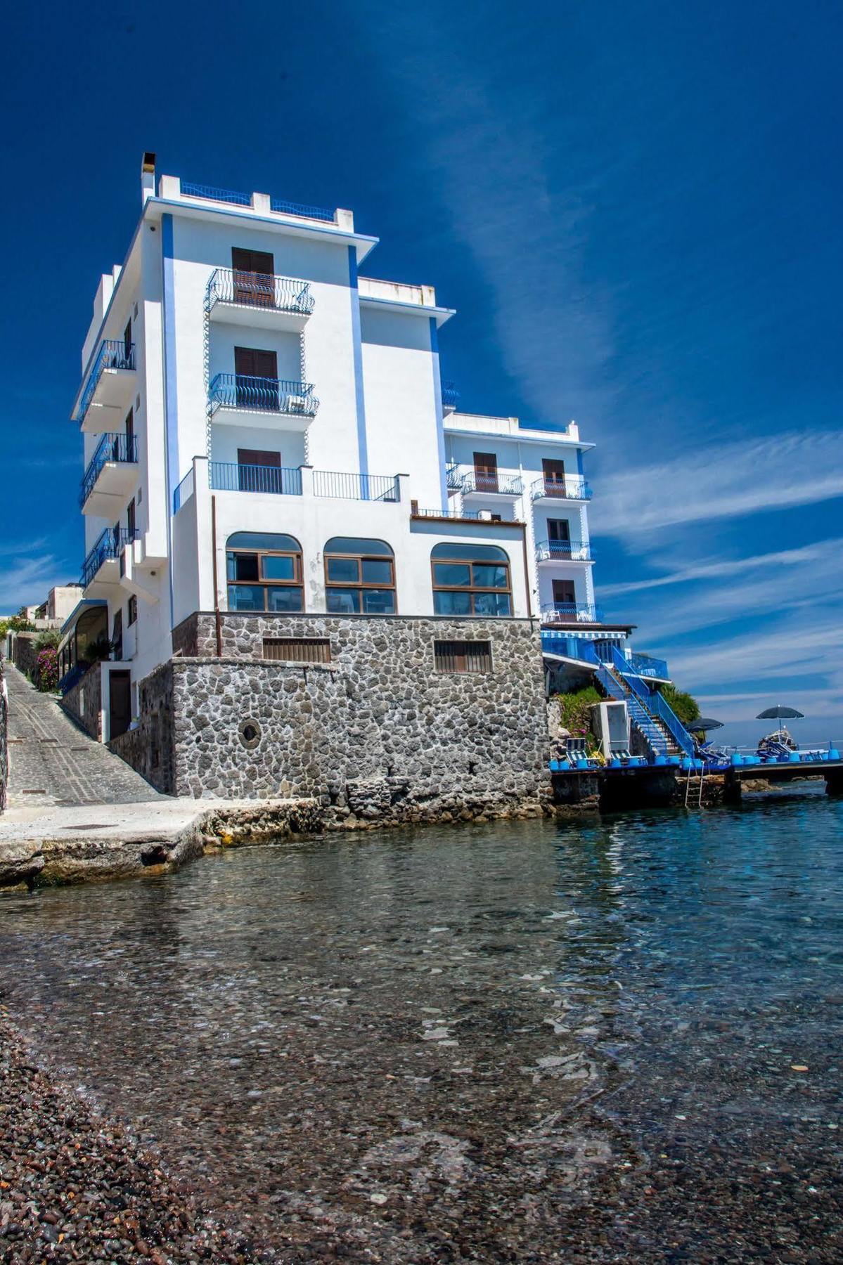 Hotel Rocce Azzurre Lípara
