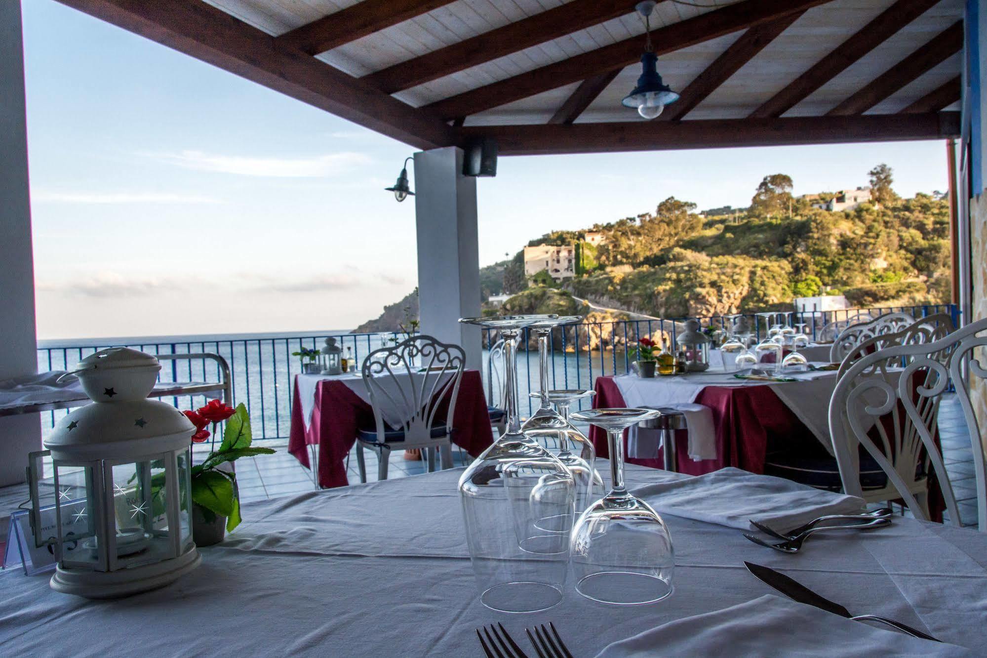 Rocce Azzurre Hotel