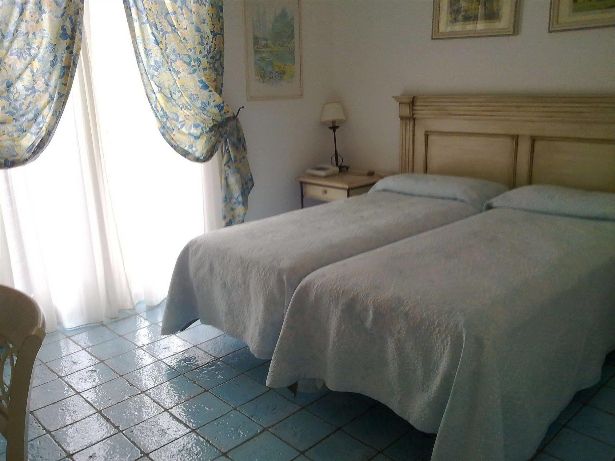 Hotel Rocce Azzurre