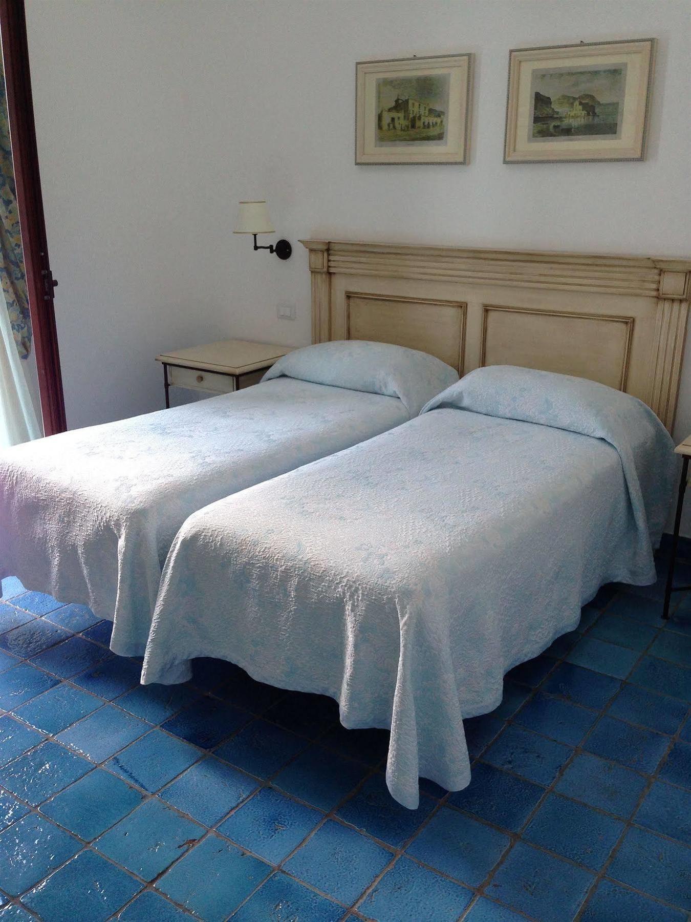 Rocce Azzurre Lípara