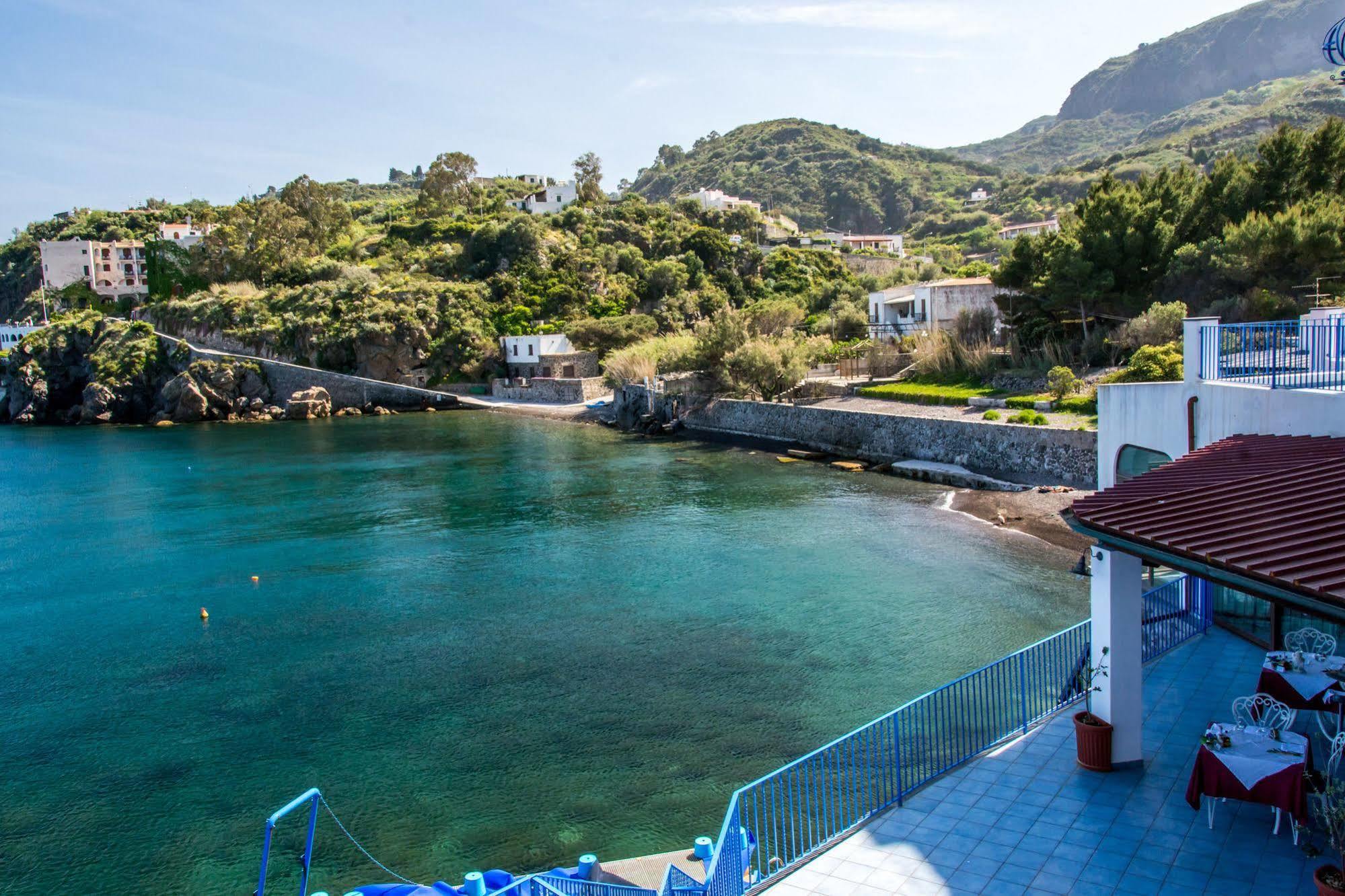 Rocce Azzurre 3*